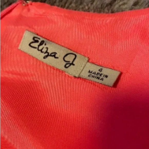 Eliza J Dress A Line Size 4 Stunning - Picture 2 of 2